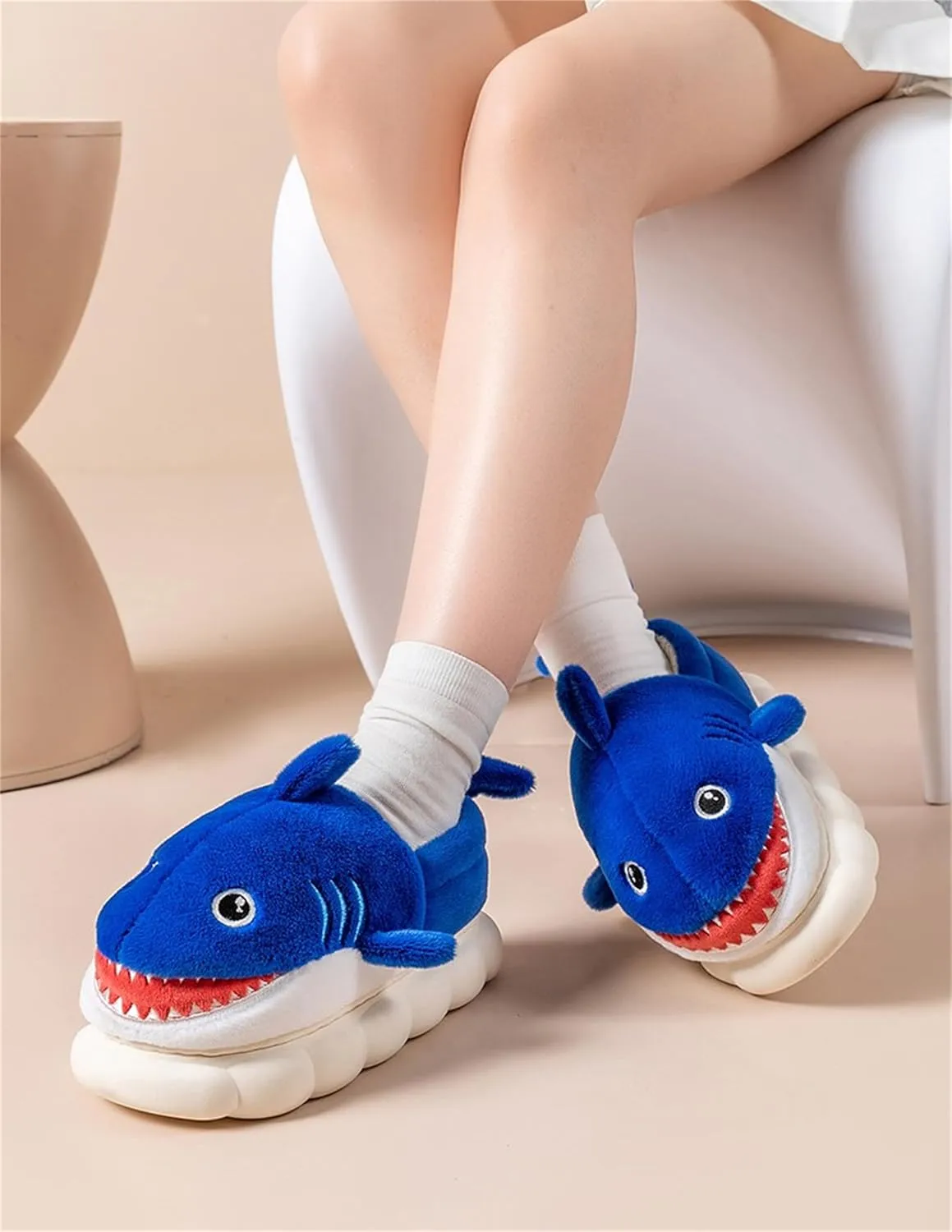 Animal slippers for Women Men Cute Shark Slippers Cozy adult home fuzzy cotton slippers