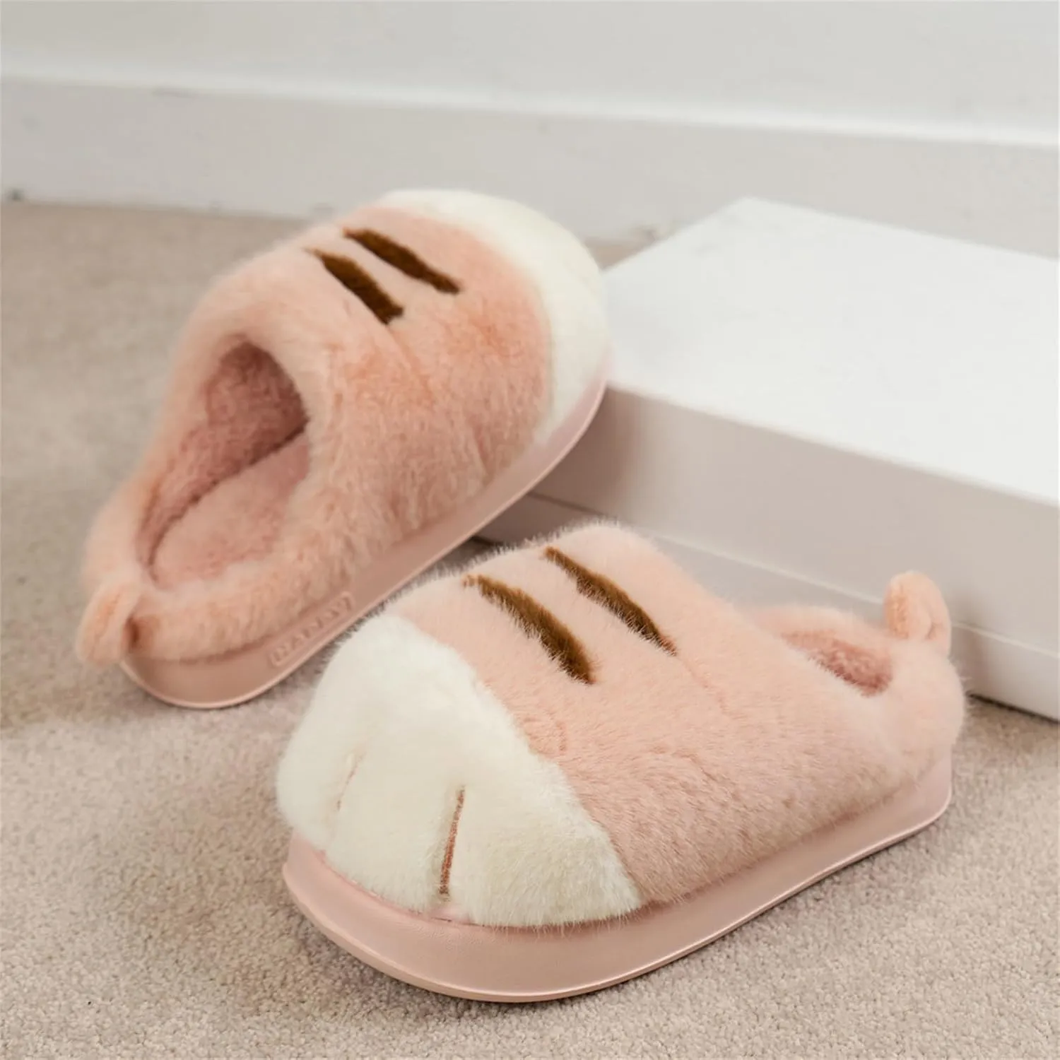 Cat Paw Slippers, Cat Slippers for Women 3D Cat Paw Cartoon Slipper Warm Fluffy Furry Winter Indoor Outdoor Slides