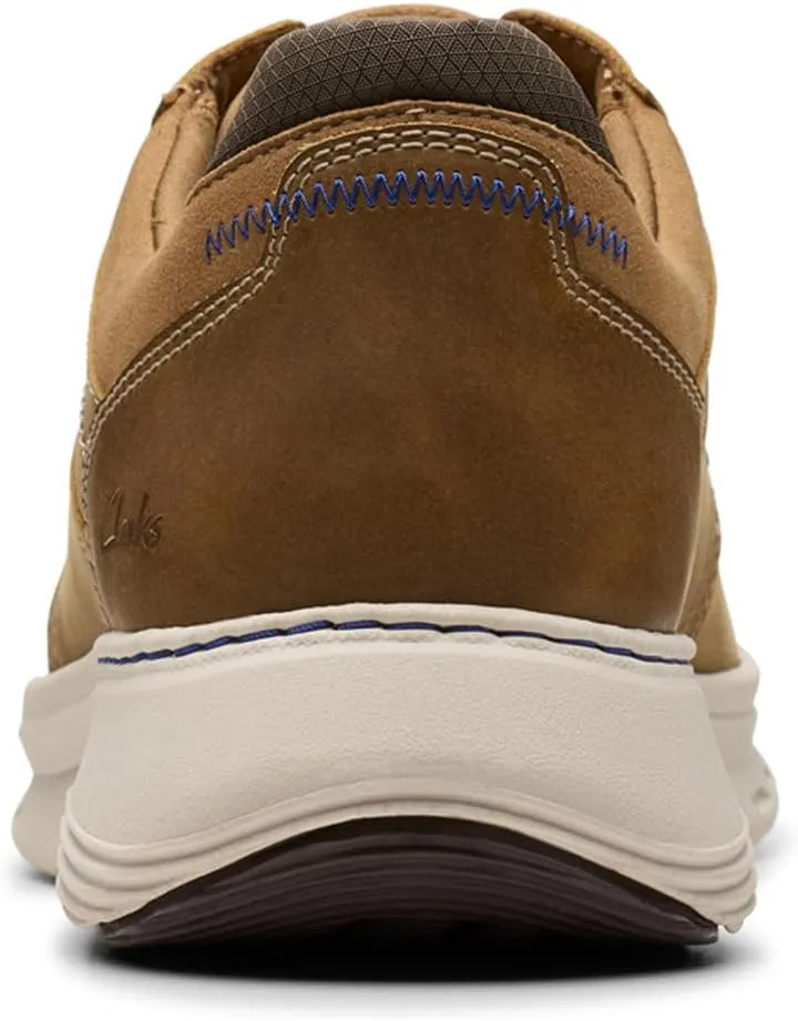 Clarks Men's Motion Trek Plain Toe Sneaker