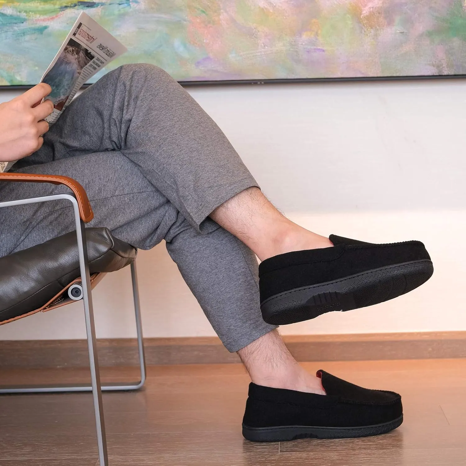 DL Men's Memory Foam Moccasin Slippers Breathable Moccasin Slippers Micro Wool House Shoes Anti-Slip Sole Indoor Outdoor
