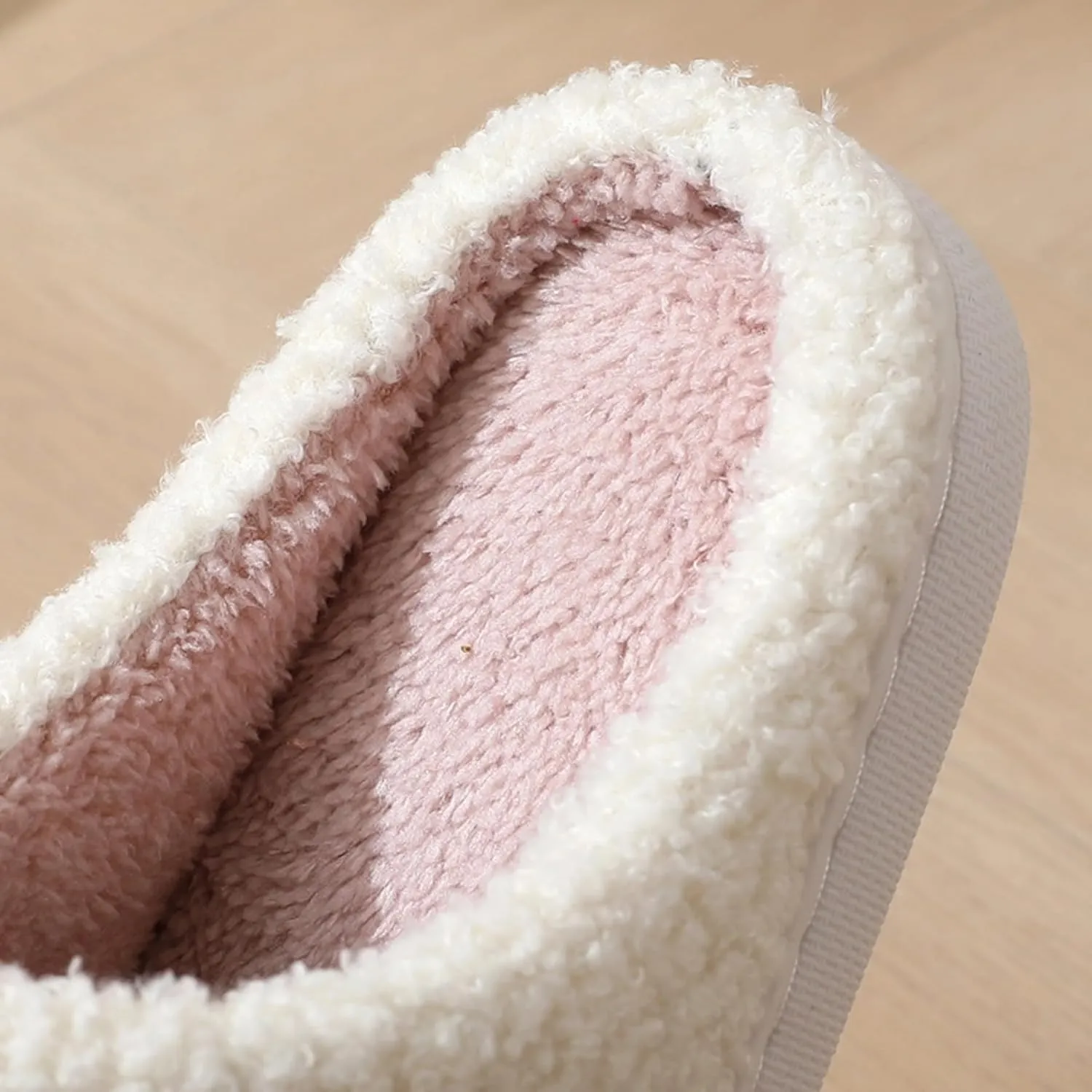 House Slippers for Women Men Indoor Soft Plush Comfy Warm Couple Home Slippers Cute Heart Shaped Winter Cozy Cotton Slippers Slides Slip On Fuzzy Bedroom Slippers