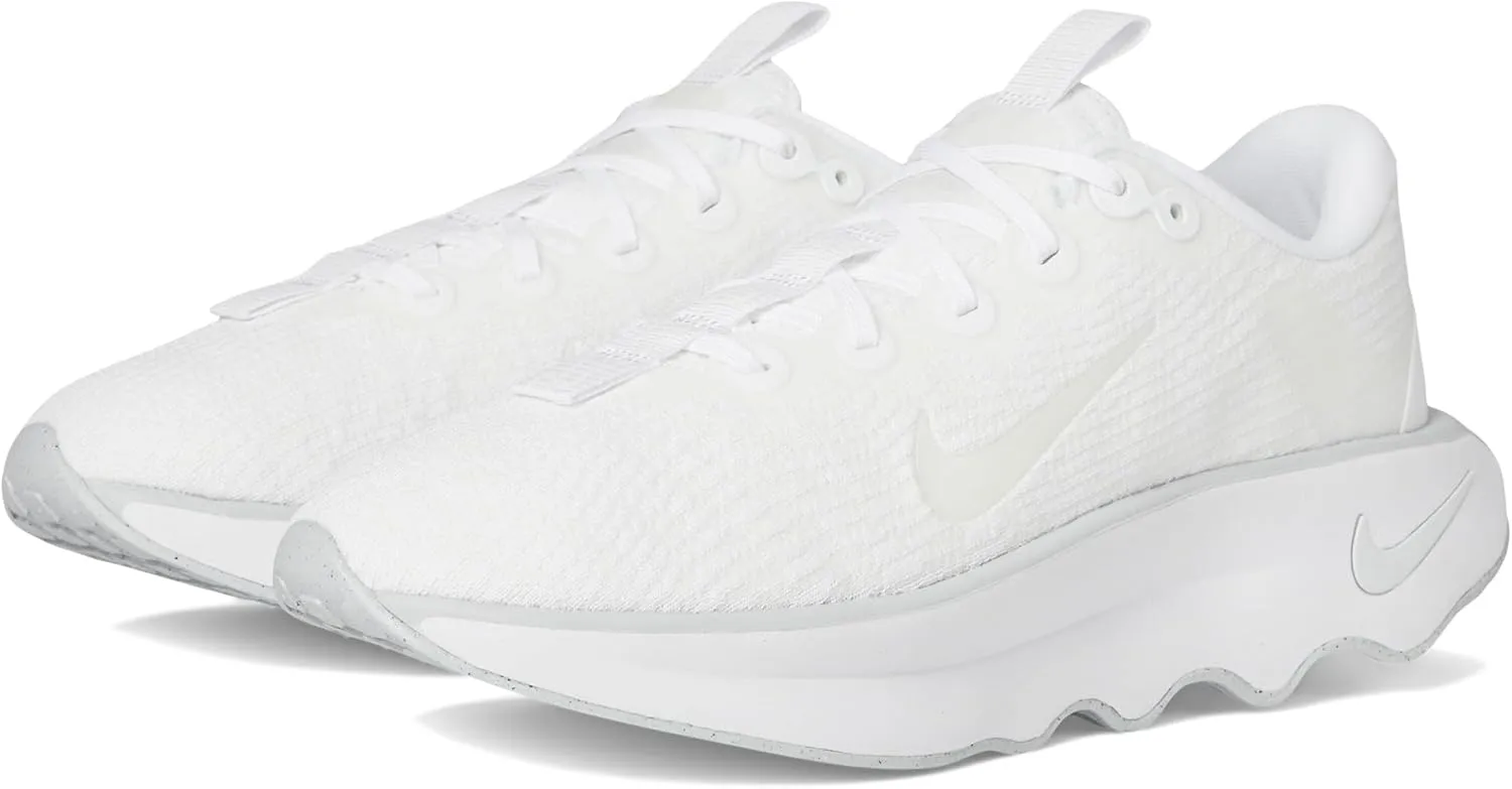 Nike Women's Motiva Sneaker