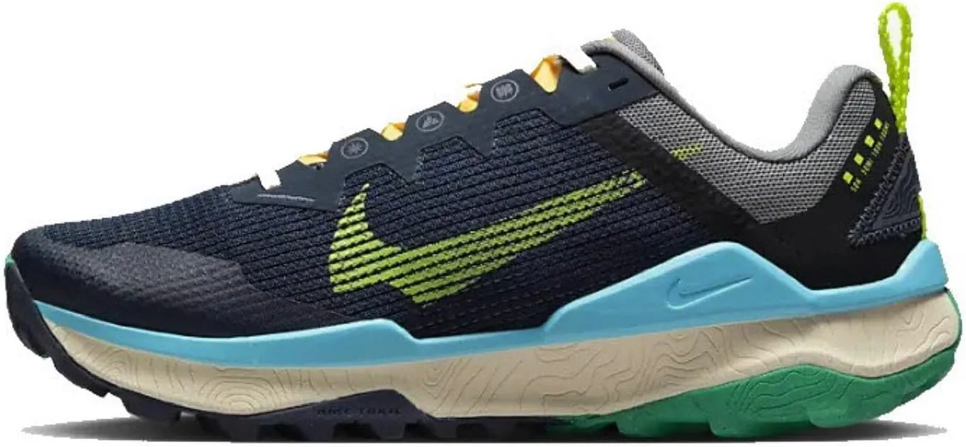 NIKE Women's Sneaker
