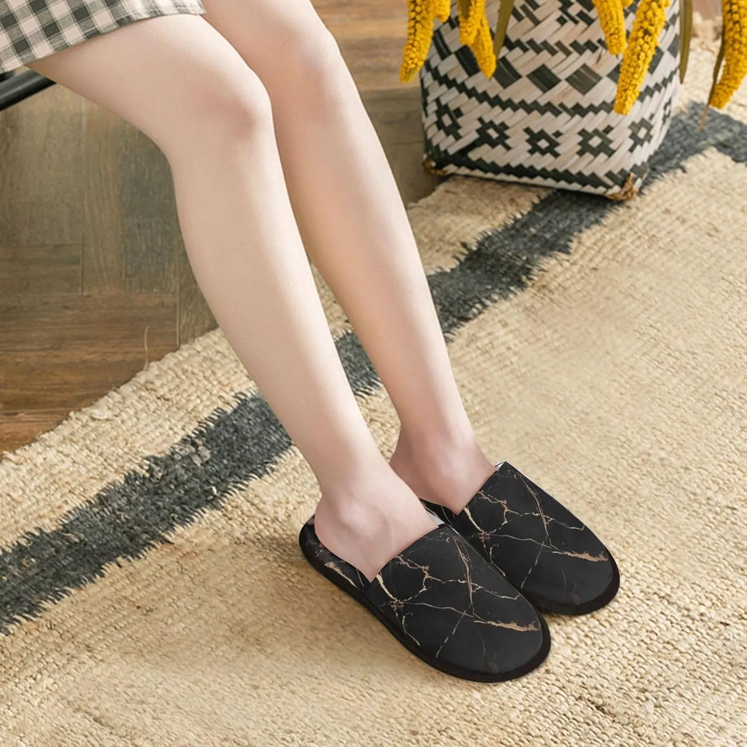 Slippers for Women Men Memory Foam Slippers Black Gold Marble House Slippers Winter Slides Indoor House Shoes