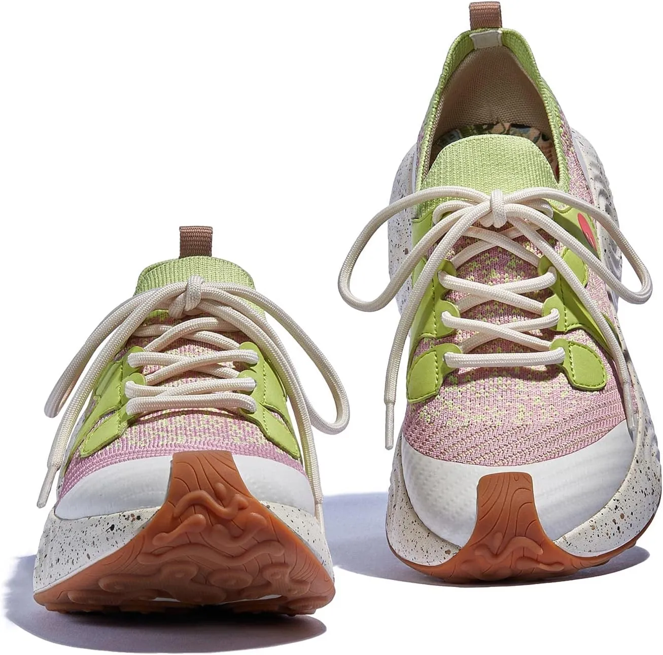 UIN Women's Platform Walking Shoes Casual Comfortable Art Painted Travel Fashion Sneaker Brava
