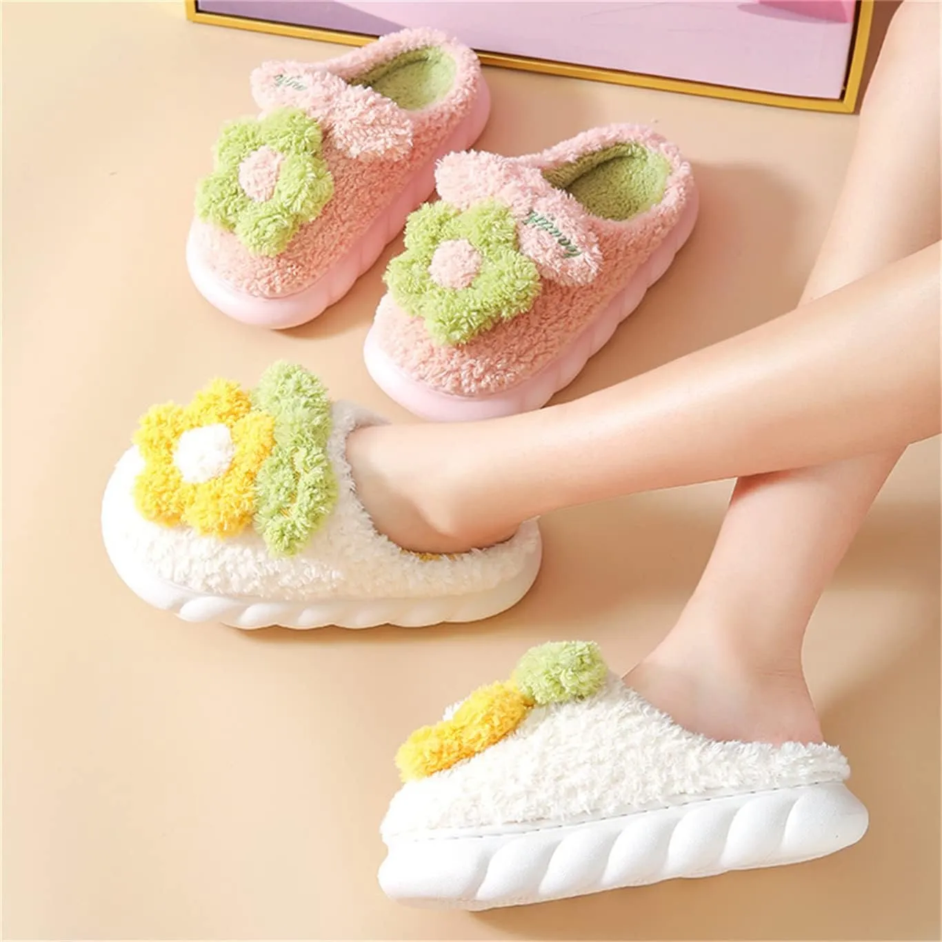 Women's Floral Cotton Soft Indoor Anti-skid Plush Slippers