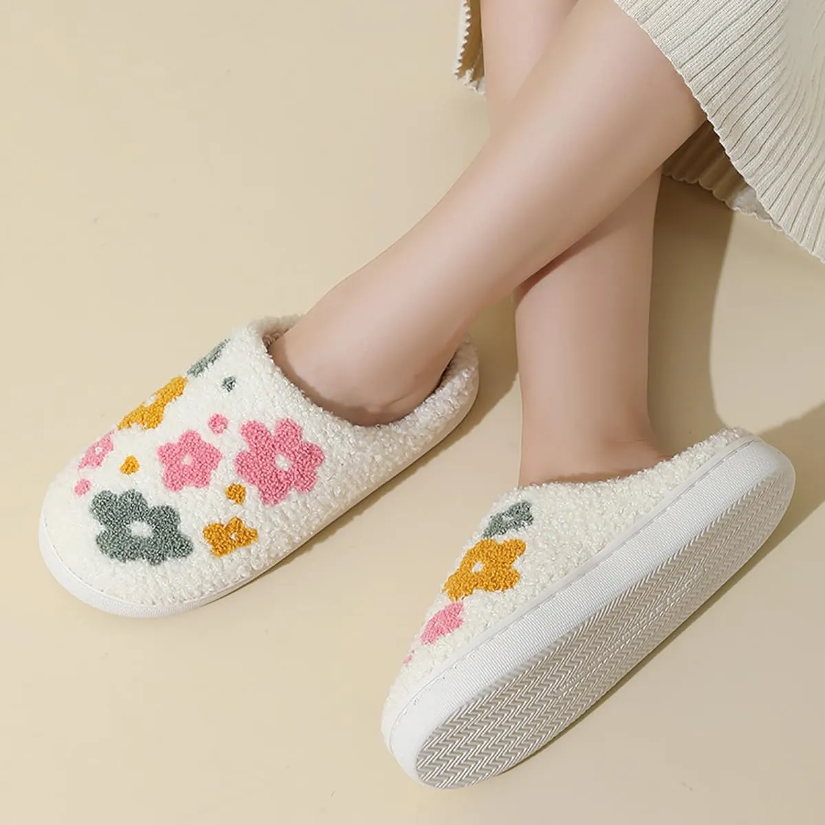 Women's Plush Warm Rose Flowers Slippers Cute Slip-on Cozy Fuzzy House Cotton Slippers